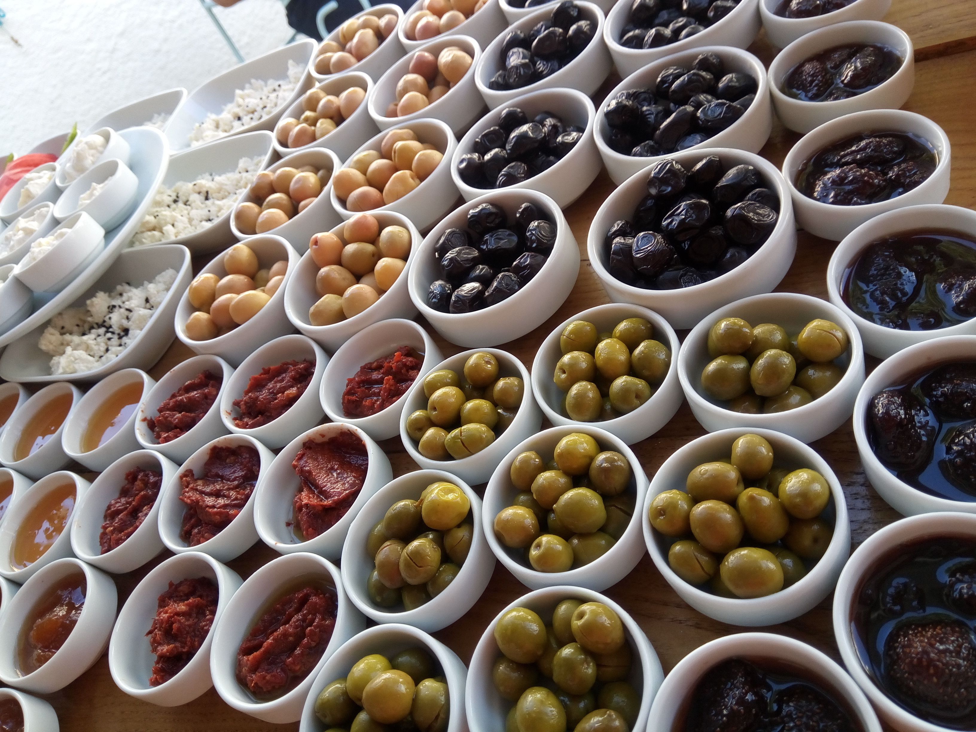 breakfast and dinner served