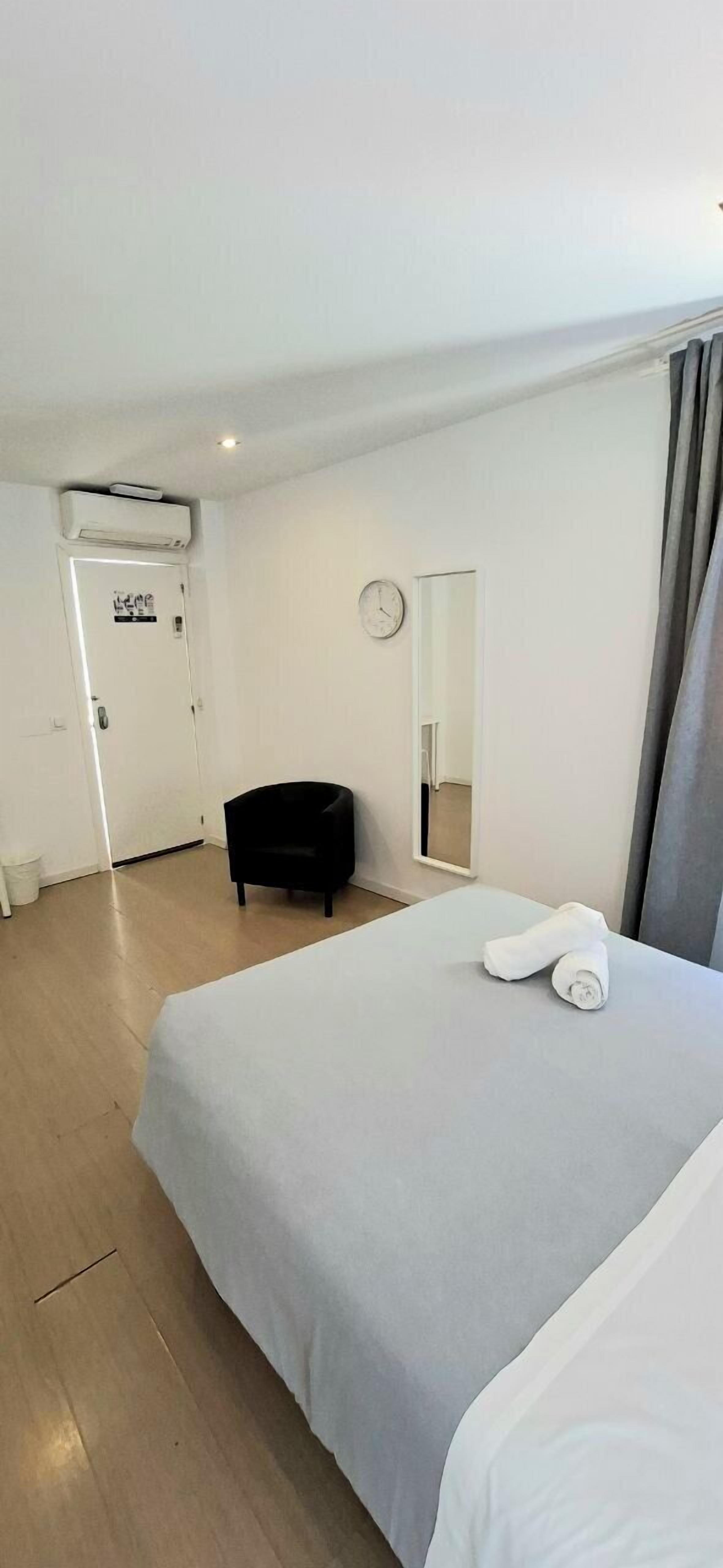 Photo - AYZ Javier Cabrini - Auto check-in property