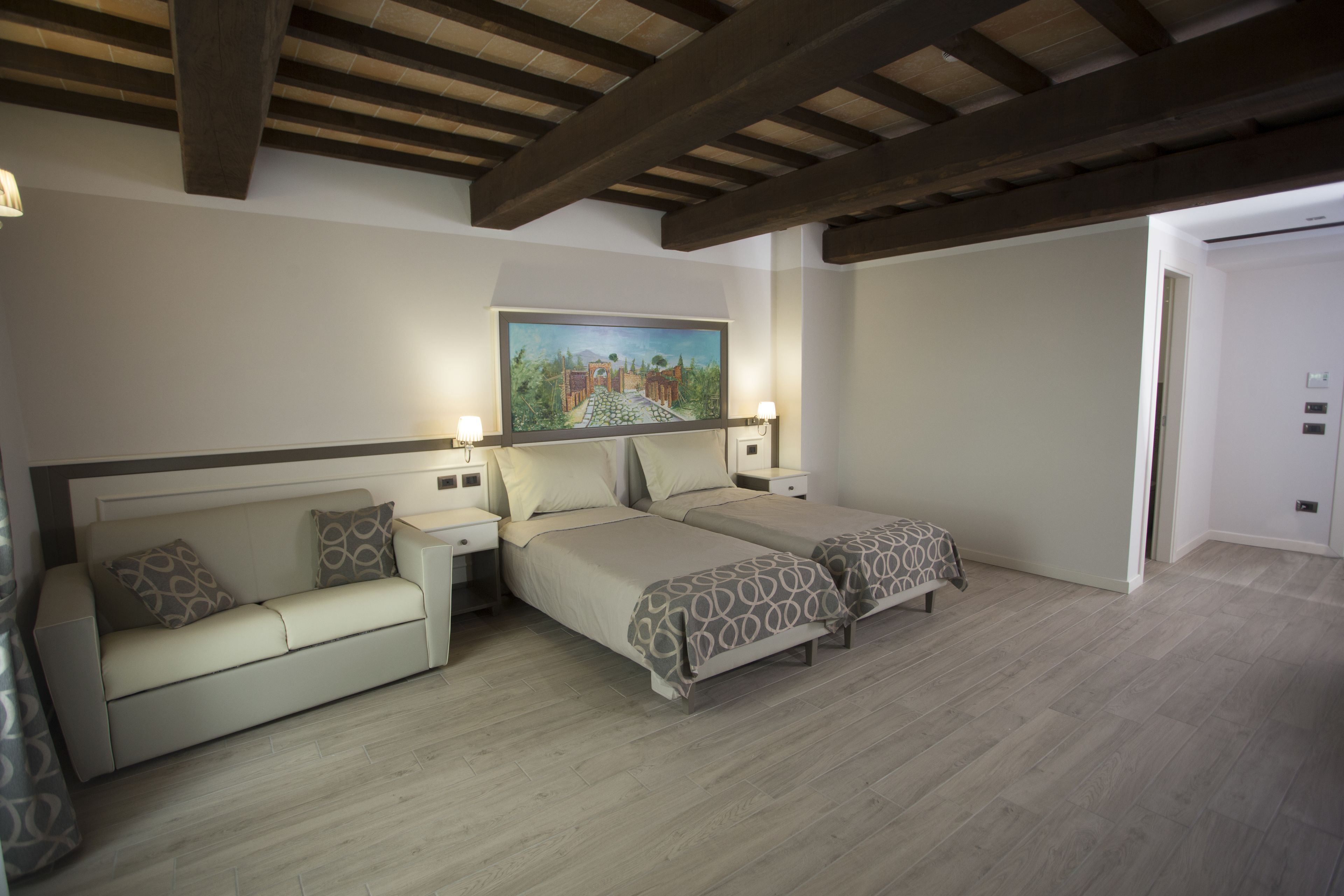 minibar, in-room safe, soundproofing, free wifi