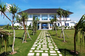 Property grounds - Villa Putih (Lembongan Island)
