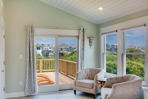 Das salzige Einhorn: Oceanside, bequemes Haus mit 3 Schlafzimmern nur 500 Fuß vom Strand.