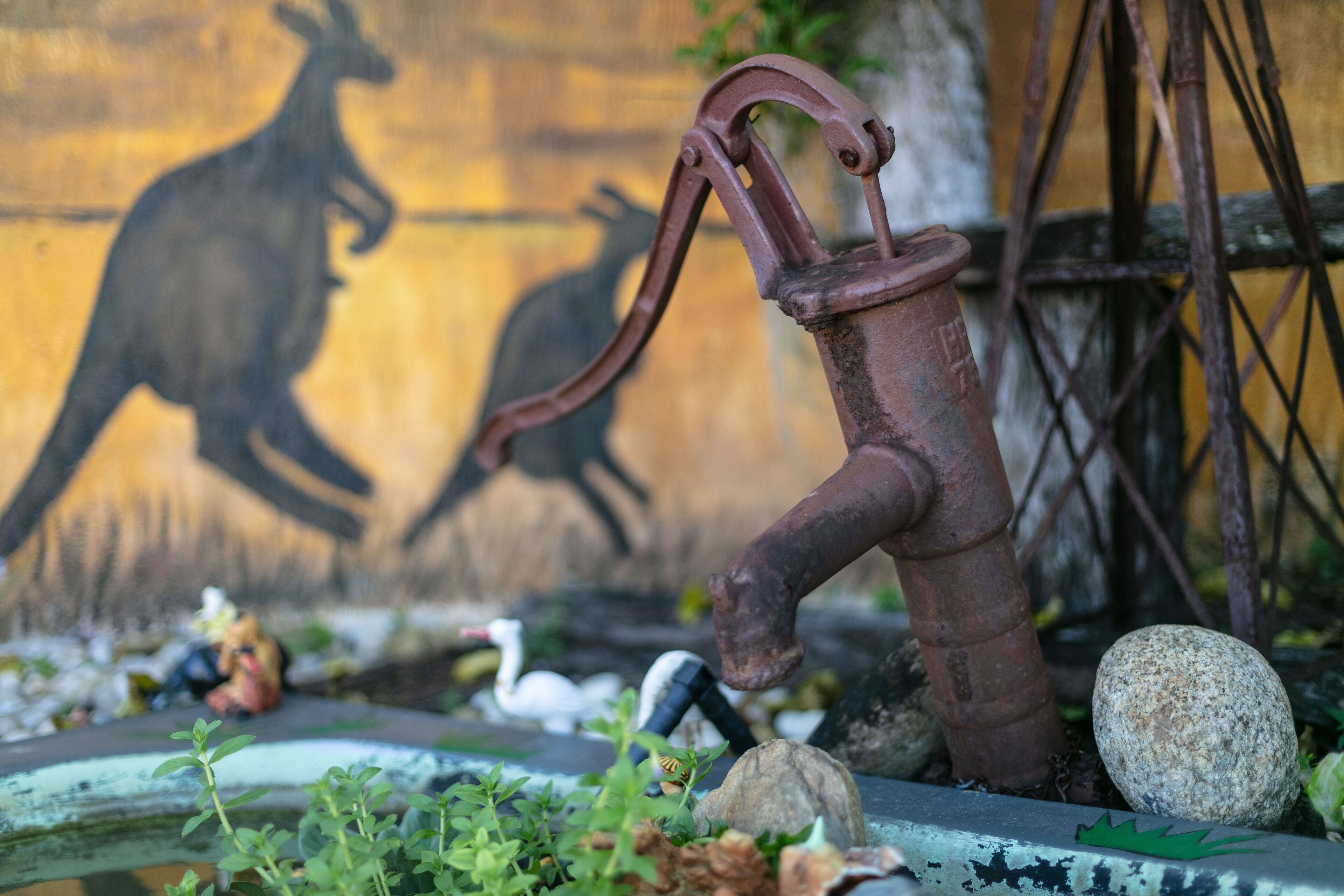 Cairns Central Walking Distance Upstairs — image 24