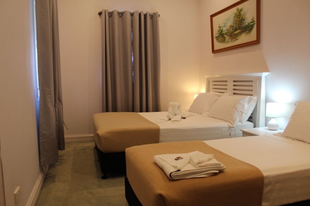 Cairns Central Walking Distance Upstairs — image 16