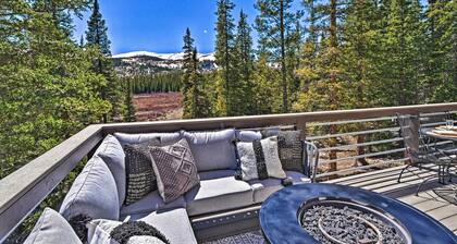Mountain Cabin w/ Views + Firepit: 25 Mi to Skiing