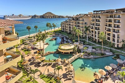Cabo San Lucas Villa w/ Resort Amenities!