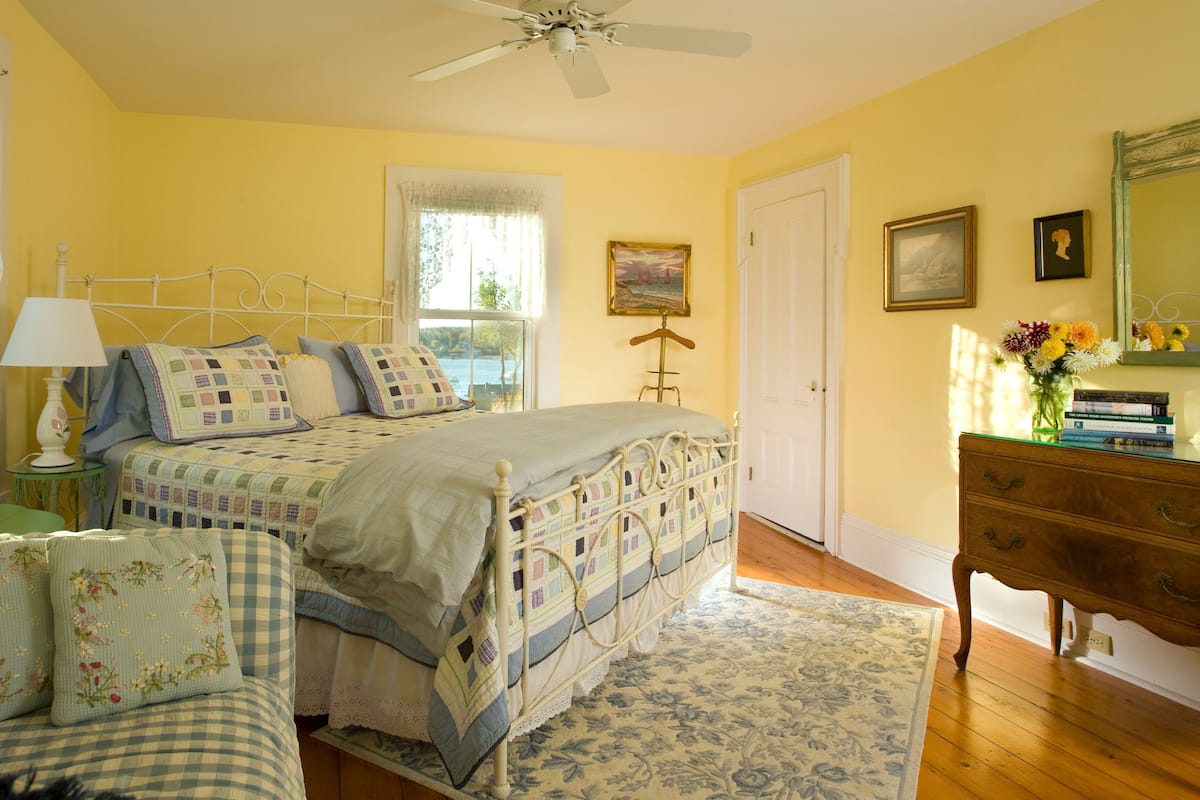 Doppelzimmer (The Dory)