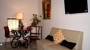 Superior Double Room, 2 Double Beds | Room amenity - Hotel La Jolla (Culiacán)
