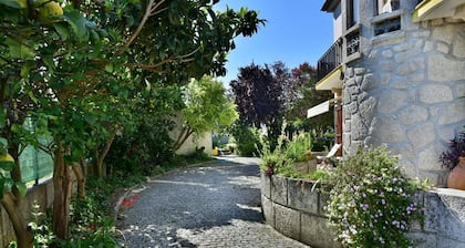 House / Villa - LANHESES - VIANA DO CASTELOHouse with garden