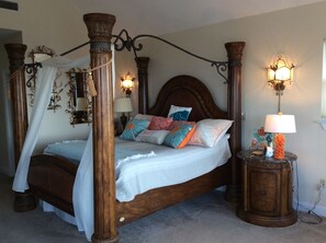 3 chambres, fer et planche à repasser, Wi-Fi gratuit, draps fournis