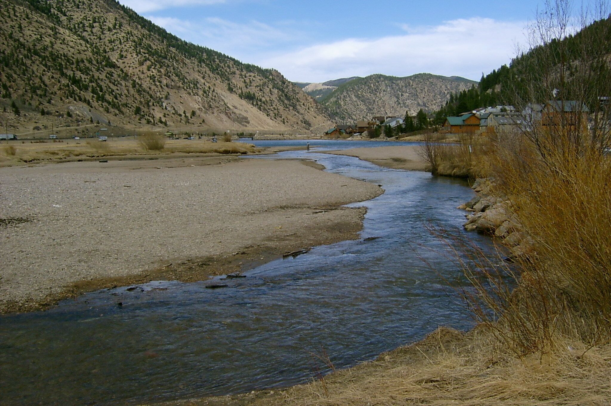 Aurinkotuoleja, rantapyyhkeitä