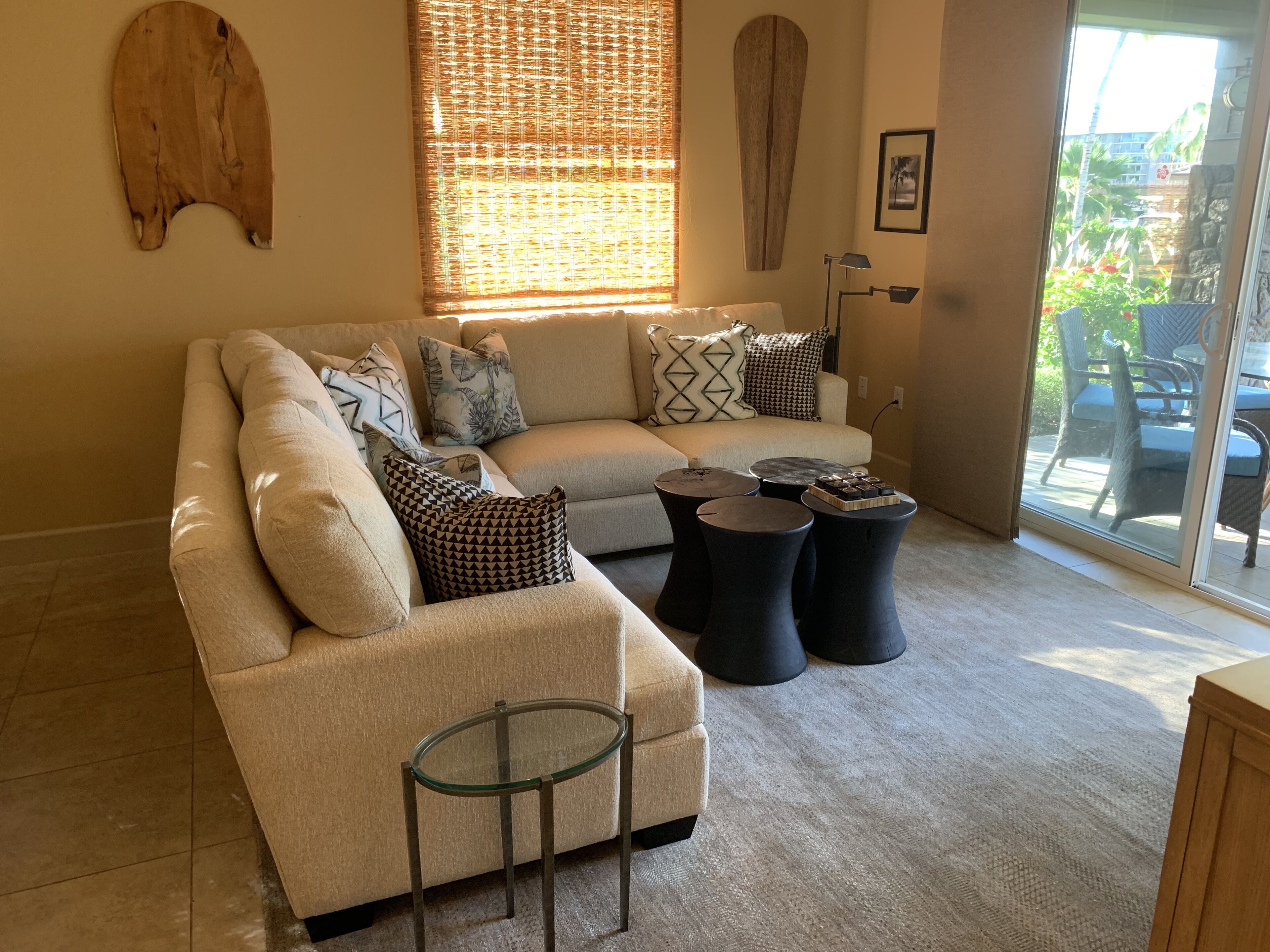 If Looks could Kill...Prime Location, Close to pool. "Weekly Discount! 