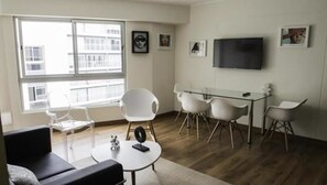 Design Apartment, 2 Bedrooms | Living area | Flat-screen TV, Netflix, MP3 dock - 1201 (Lima)