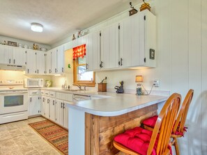 冷蔵庫、電子レンジ、コンロ、食器洗い機