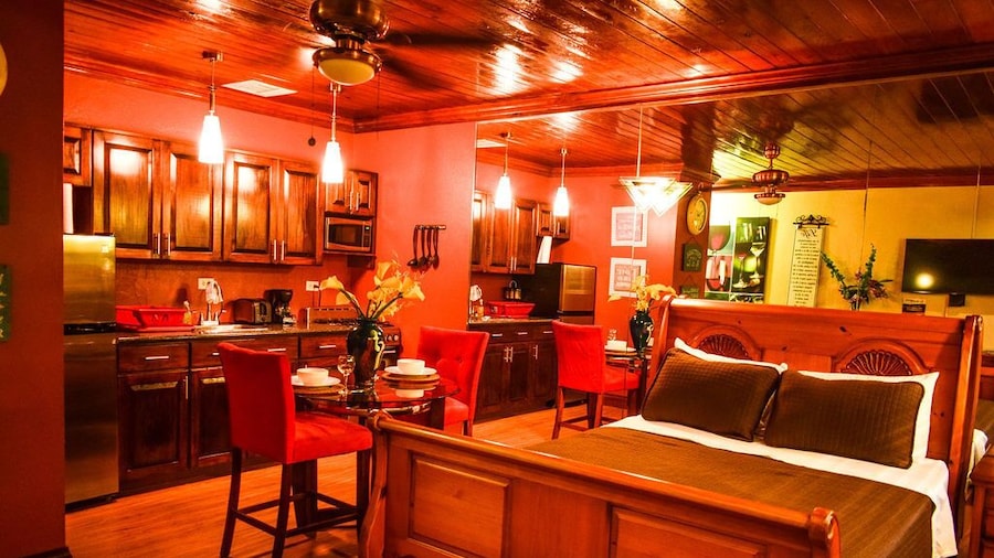 Brownstone Sea Beach