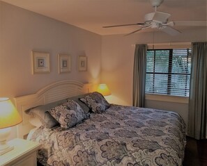 3 slaapkamers, een strijkplank/strijkijzer, wifi, beddengoed