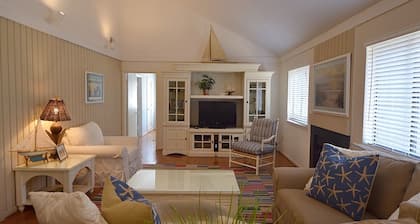 Private 3 Bdrm Oceanwoods home_ short walk to the beach_ wifi_ deck and grill.