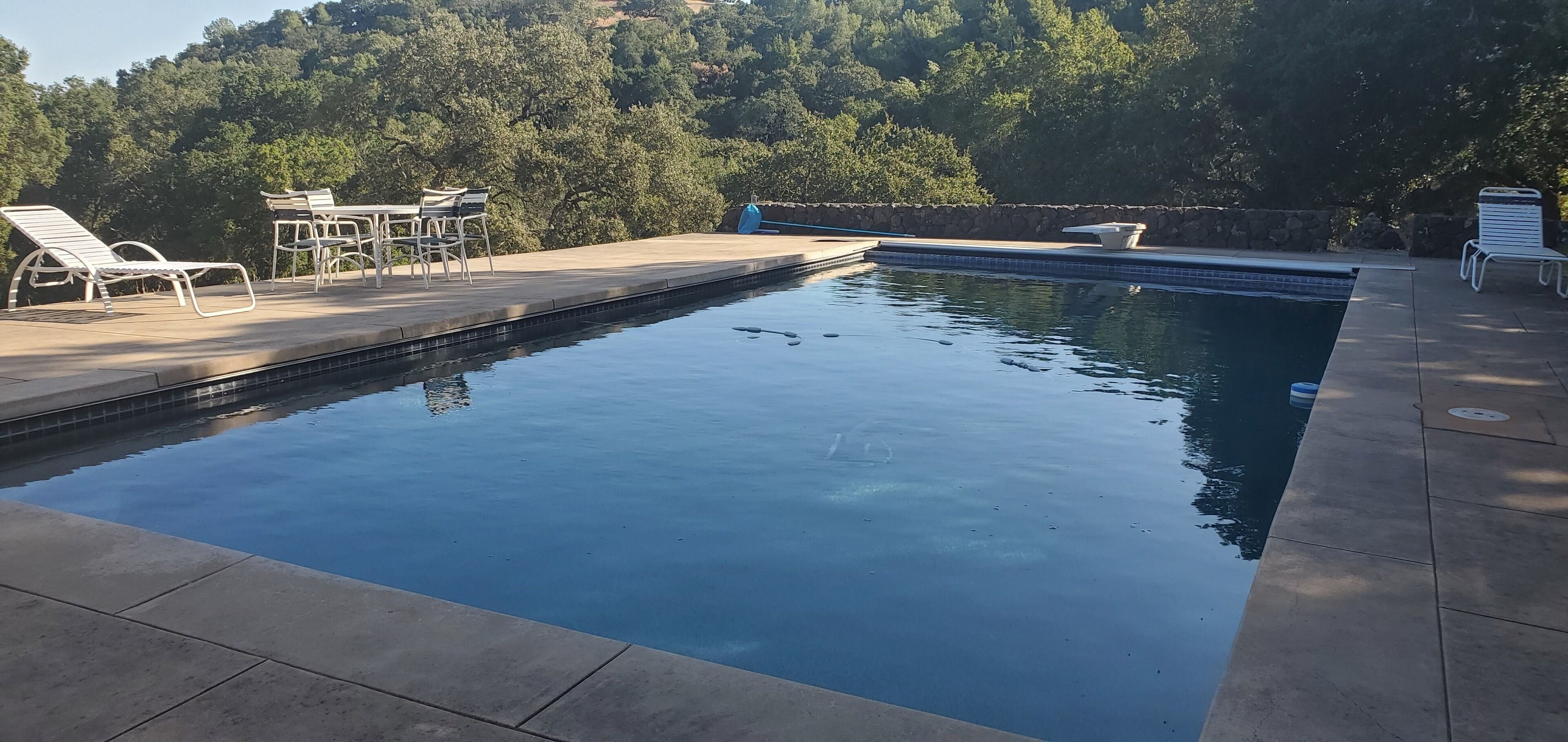 Cottage in the Oaks with Pool