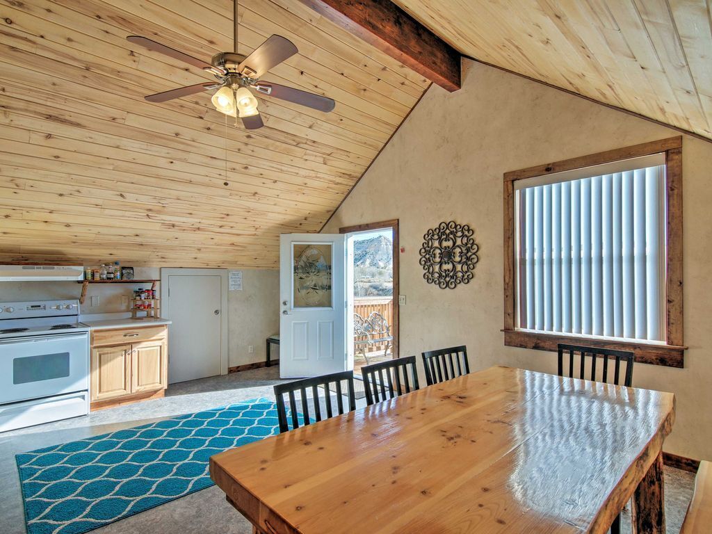 Beautiful Pastoral Setting - near Bryce Canyon, Grand Staircase, Panoramic Views