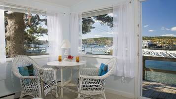 Cottage (Deck House) | Living area