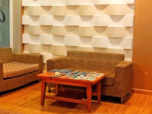 Deluxe Triple Room, 1 Bedroom, City View | 1 bedroom, premium bedding, minibar, in-room safe - Brize Inn (Hulhumalé)