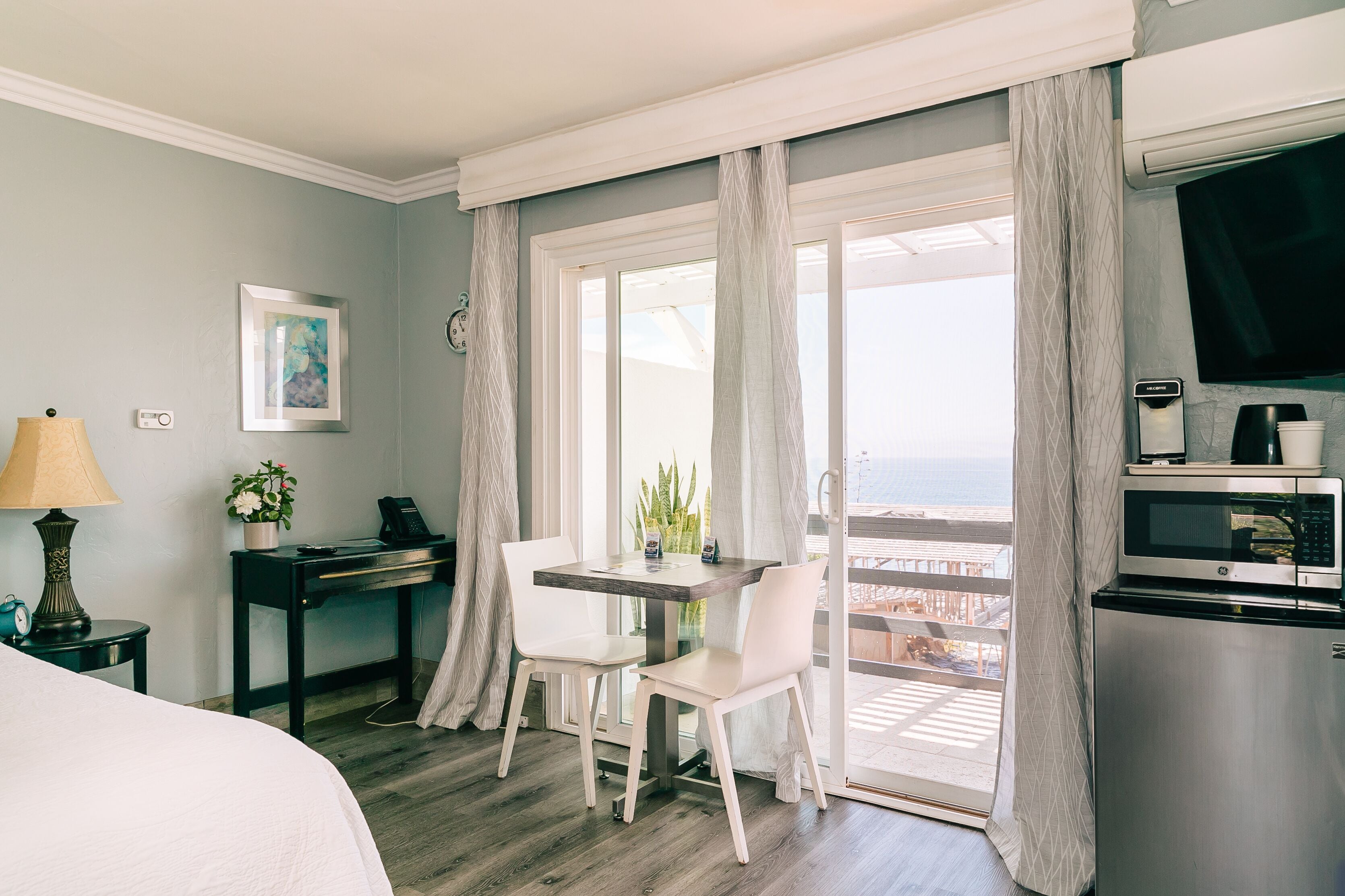 room, 1 king bed, ocean view | 1 bedroom, premium bedding, tempur-pedic beds, blackout curtains