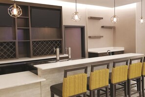 Bar (on property) - La Quinta Inn & Suites by Wyndham Rock Hill (Rock Hill)