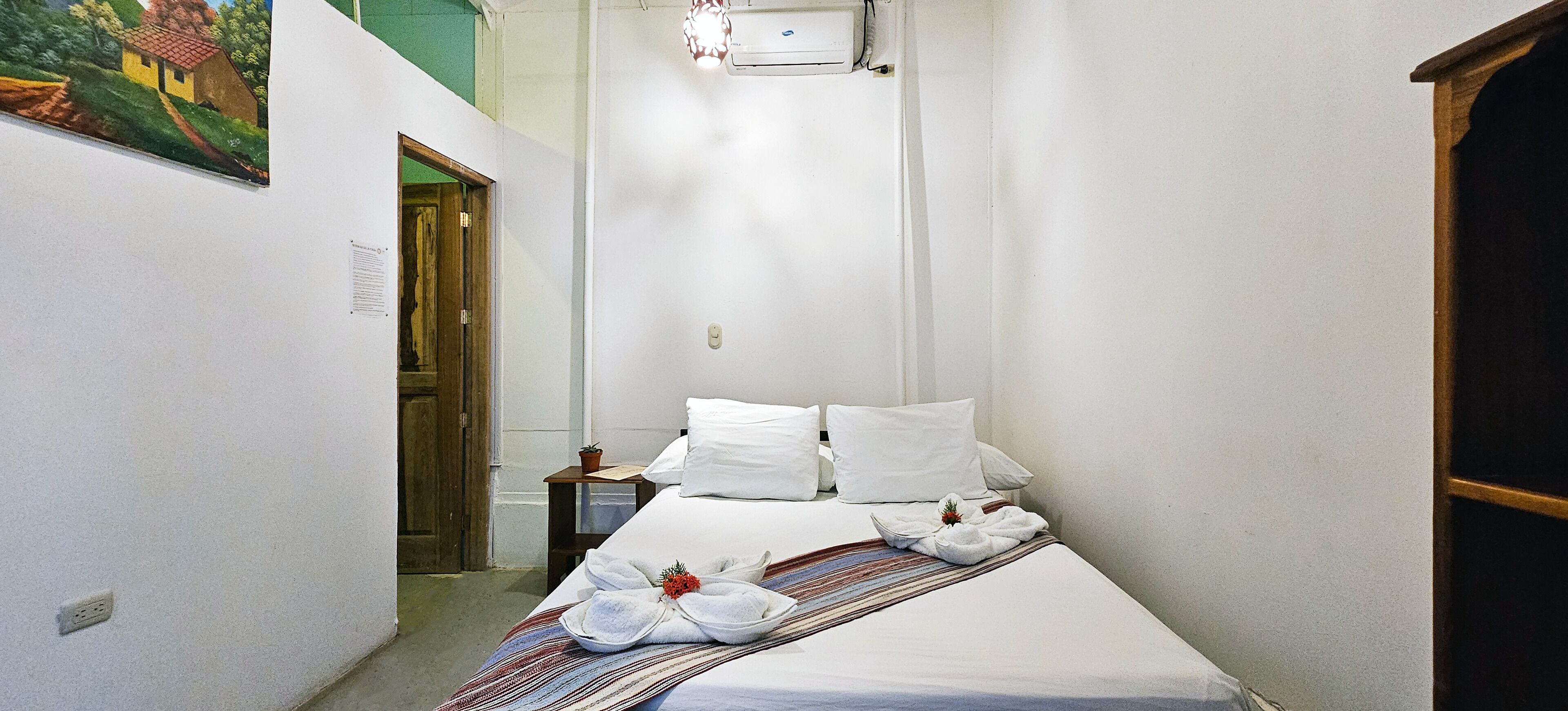 Doppia Comfort, 1 letto matrimoniale, bagno privato | Dotazioni del bagno | Doccia, asciugamani