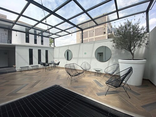 Suites Alcazar