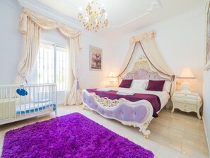4 habitaciones, tabla de planchar con plancha y wifi gratis 