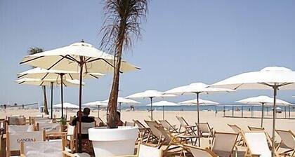 Gandia Strand. 3 Double. Pool und nur zwei Minuten vom Strand entfernt.