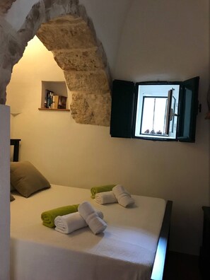 4 dormitorios, escritorio, tabla de planchar con plancha y wifi gratis