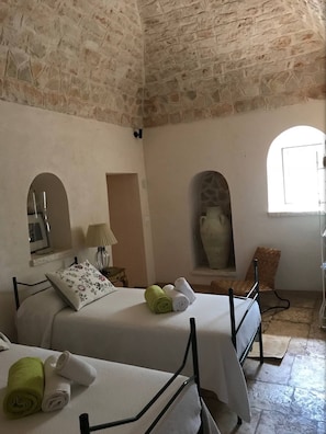 4 chambres, bureau, fer et planche à repasser, Wi-Fi gratuit