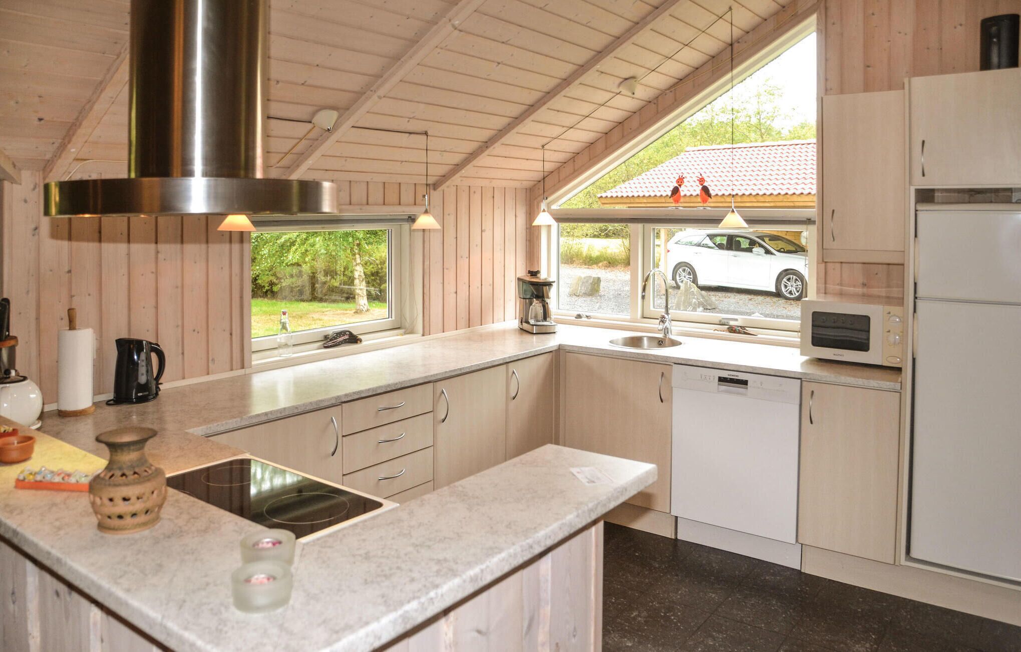 Kühlschrank, Herdplatte, Geschirrspüler