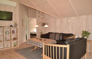 Fernseher, Kamin, DVD-Player, Stereoanlage