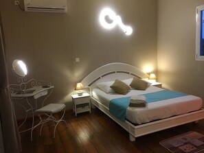 1 chambre, fer et planche à repasser, lit parapluie, Wi-Fi gratuit