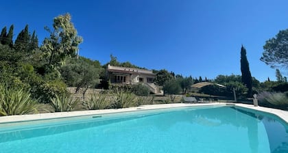 Villa **** Climatisée - Parc ClÎturé - Piscine Privée Chauffée - Calme assuré