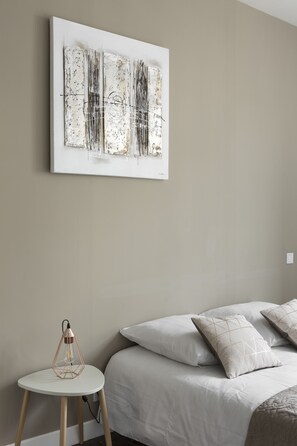 2 chambres, fer et planche à repasser, Wi-Fi, draps fournis