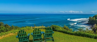 Oceanfront Condo w/ Incredible Views from Every Room! Watch the Waves In Bed