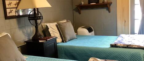 1 Schlafzimmer, Schreibtisch, Bügeleisen/Bügelbrett, kostenloses WLAN
