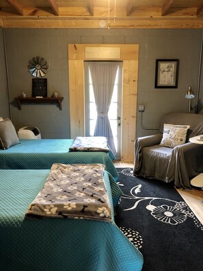 1 bedroom, desk, iron/ironing board, free WiFi