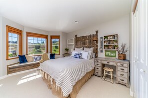 5 chambres, fer et planche à repasser, Wi-Fi gratuit, draps fournis