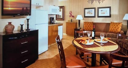 One Bedroom sleeps 4 Avail July 4th & Aug, San Clemente Beach of Southern