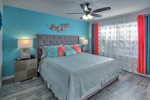2 Schlafzimmer, Schreibtisch, Bügeleisen/Bügelbrett, Reisekinderbett