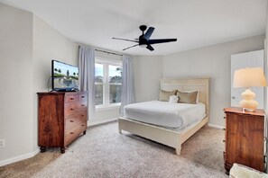 5 chambres, fer et planche à repasser, accès au Wi-Fi (inclus)