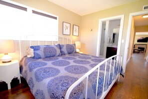 4 bedrooms, iron/ironing board, free WiFi, bed sheets