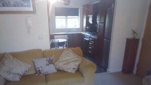 Unclassified image, 2 of 10, button - 17 the orchard (Colwyn Bay)