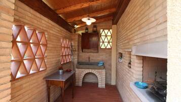 Réfrigérateur, micro-ondes, four, lave-vaisselle