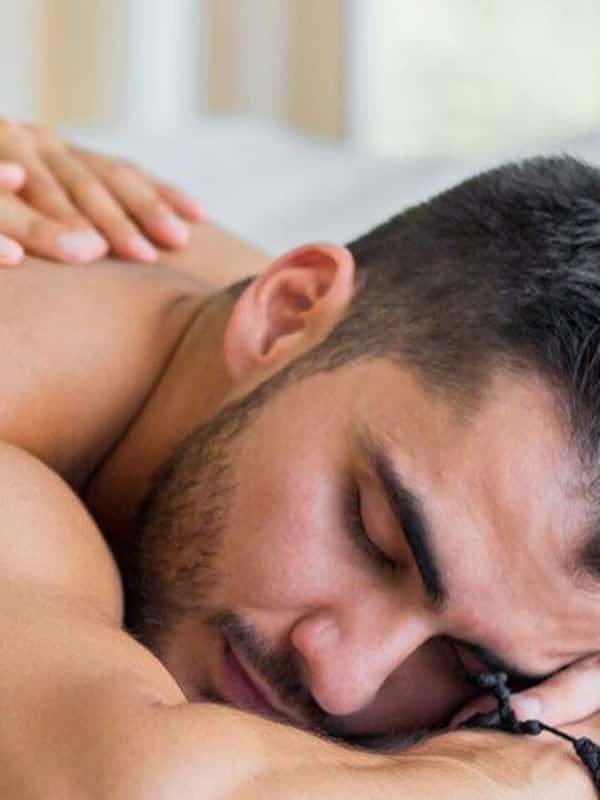 Baño turco, aromaterapia, masajes de tejido profundo, masajes deportivos