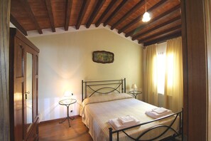 6 chambres, fer et planche Ă repasser, Wi-Fi