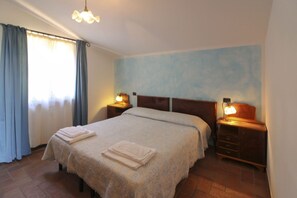 6 habitaciones, tabla de planchar con plancha y wifi 